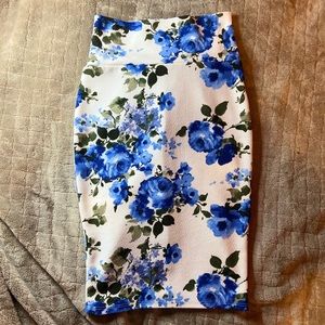 White & Blue Flower Skirt 💙